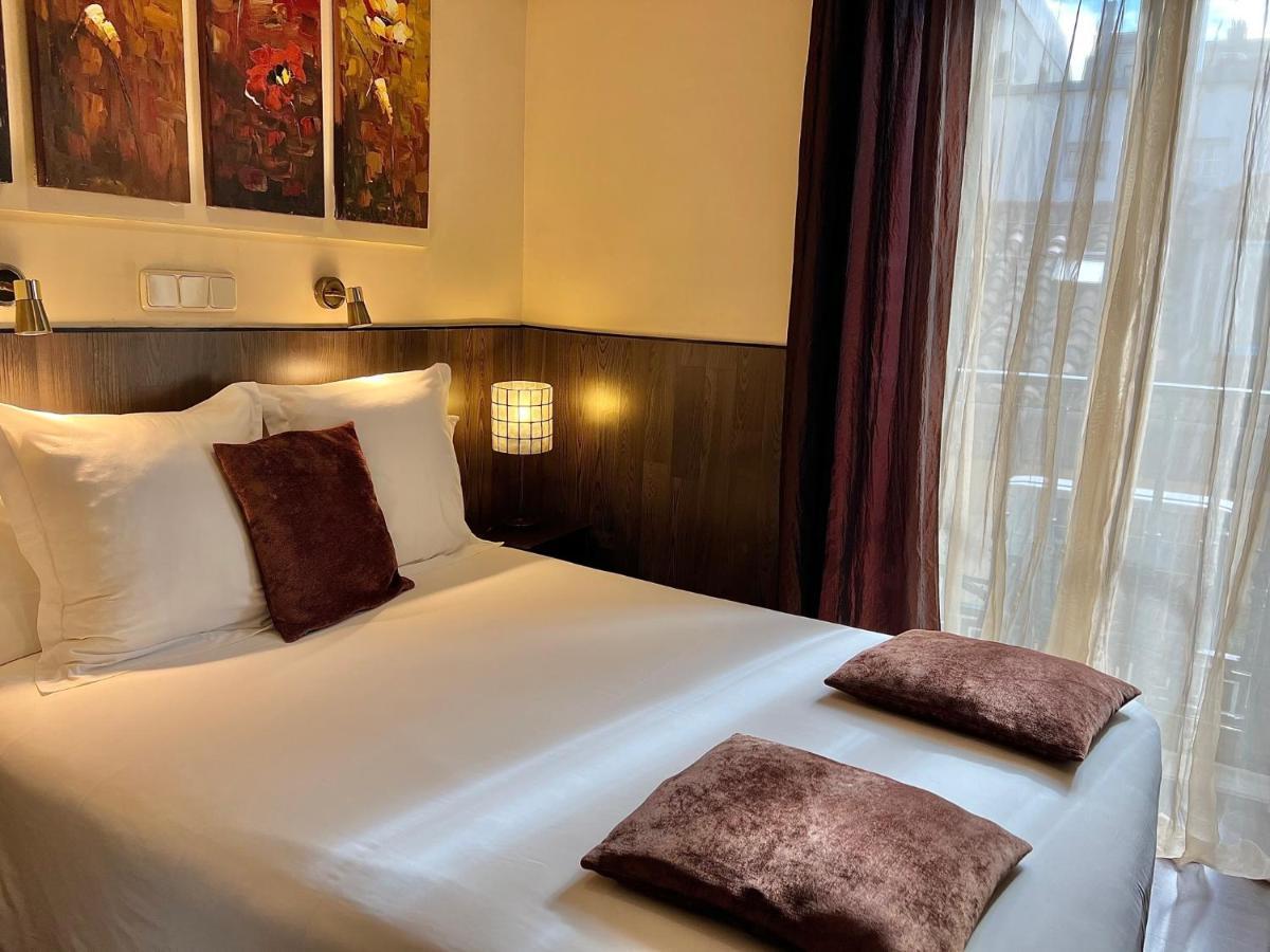 Thc Bergantin Hostel Madrid Eksteriør bilde